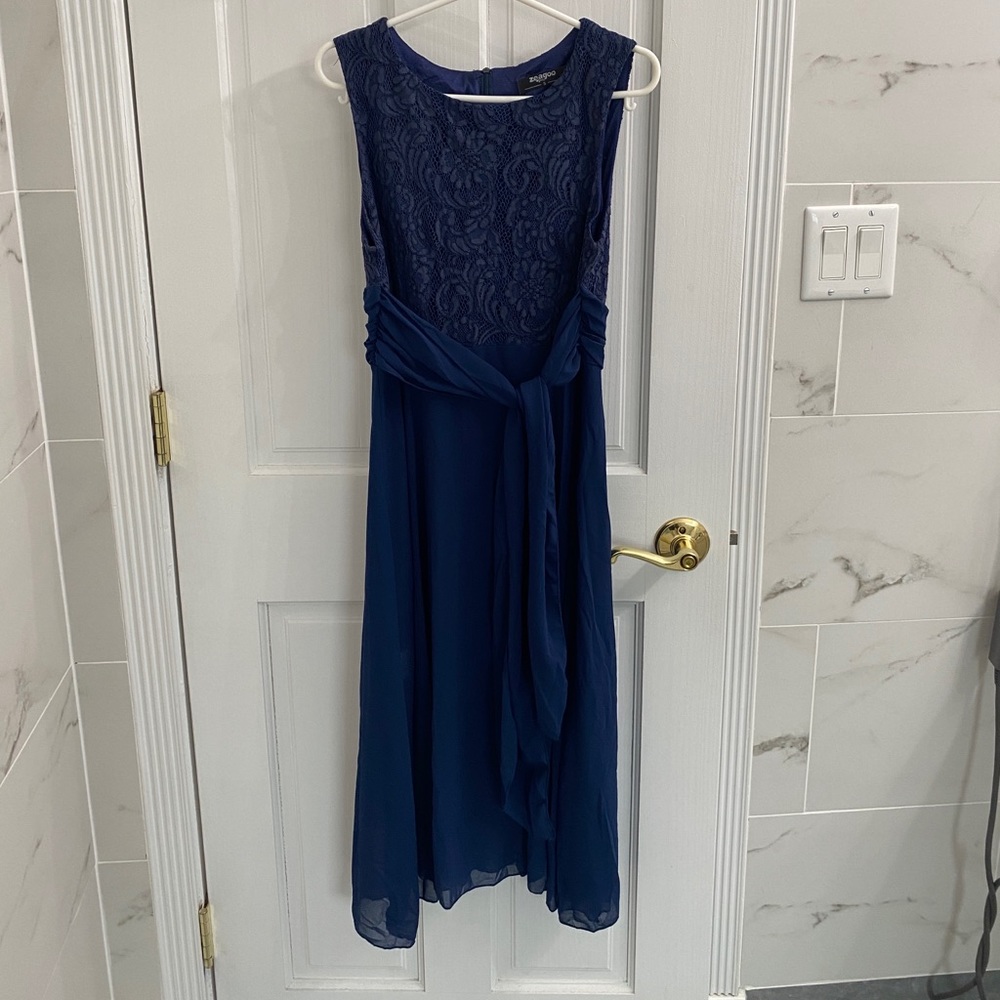 Elegant Navy Lace Midi Dress